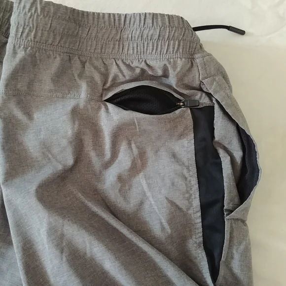 All in Motion shorts - Picture 6 of 6